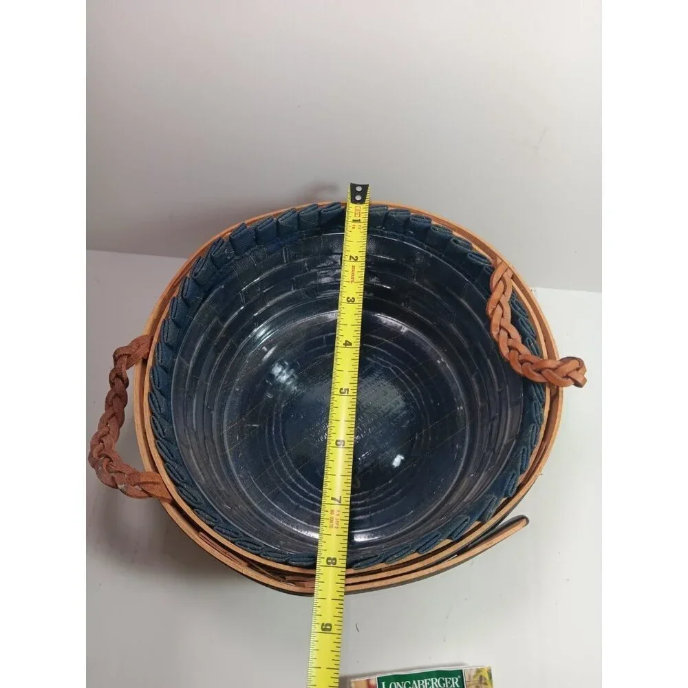 Longaberger 1998 Collectors Club Renewal Basket w/ Liner Protector & Card